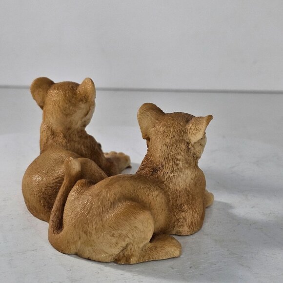 Castagna Italy Lion Cubs Figurine Sculpture Resin 1988 Vintage Realistic Figures - Picture 6 of 8